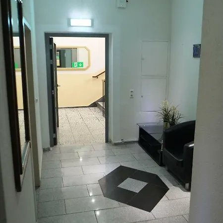 Royal City Hotel 2*